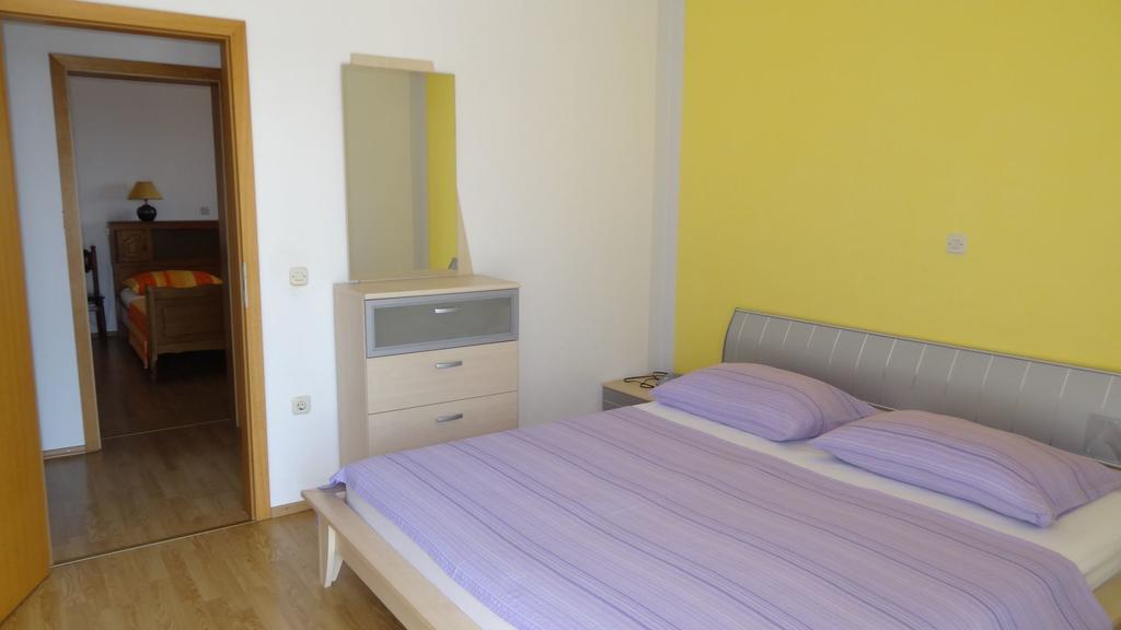 Apartments Braco Сегет Враница Екстериор снимка